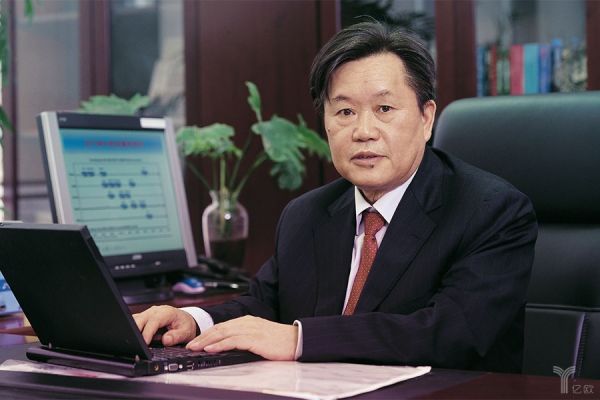 中科曙光董事長李國杰：AI創(chuàng)業(yè)要擺脫“收購或死亡”的魔咒