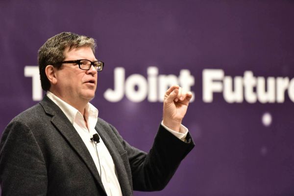 Facebook挖角IBM 加強(qiáng)人工智能商業(yè)化布局