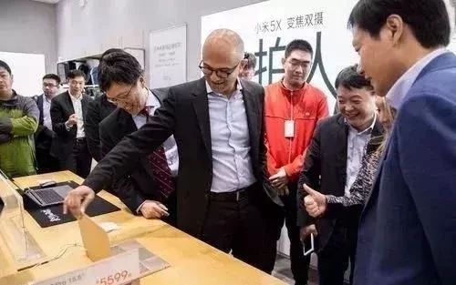 微軟攜手小米，就人工智能、云計算和硬件達成合作