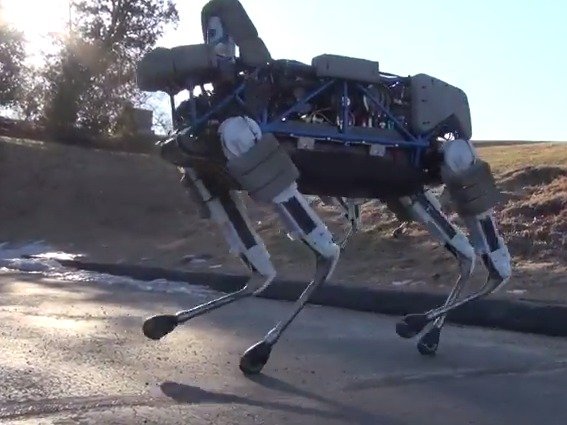 3.Boston Dynamics 聯(lián)手軍隊開發(fā)高端機器人