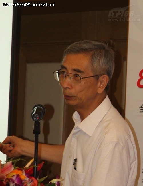 倪光南：依托云計(jì)算推進(jìn)低成本信息化