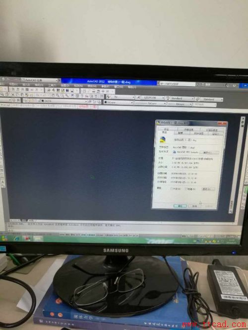 CAD圖紙打開看不到內(nèi)容是怎么回事？