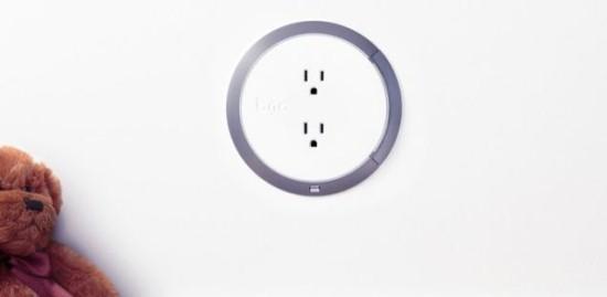 這個插座可以防止熊孩子因淘氣而觸電
