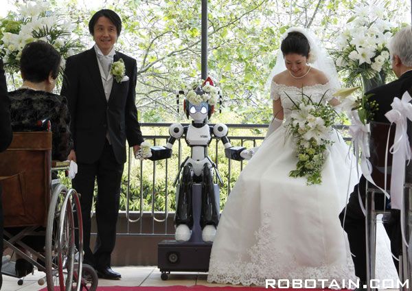美女機(jī)器人