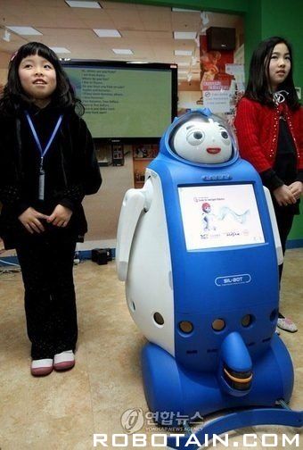 韓國大力推廣機(jī)器人教師，引發(fā)爭(zhēng)議