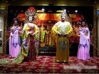 機(jī)器人唐明皇