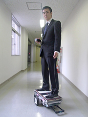 機器人滑板
