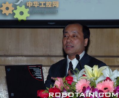 中國(guó)宇航學(xué)會(huì)機(jī)器人專業(yè)委員會(huì)主任委員孫立寧教授