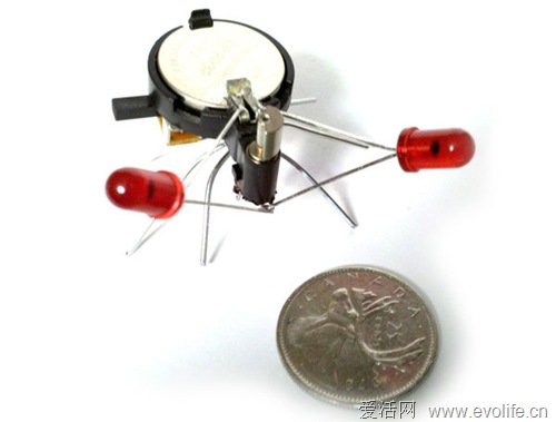 mini solar robots 1號