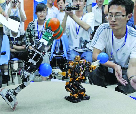青島科技大學獲得機器人奧運會冠軍