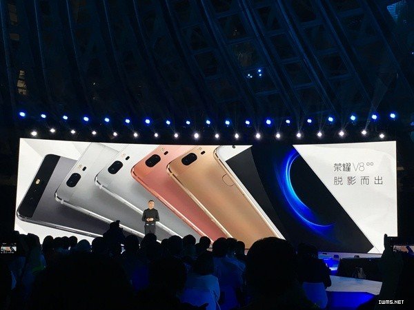 榮耀新品發(fā)布會看到匯總 手機、手環(huán)、VR設備、耳機全在這了