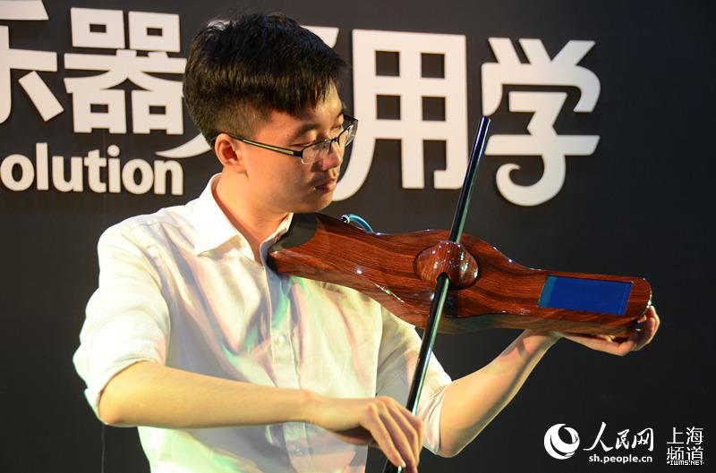 2016 CES亞洲電子消費(fèi)展熱點(diǎn)掃描 虛擬現(xiàn)實(shí)受寵