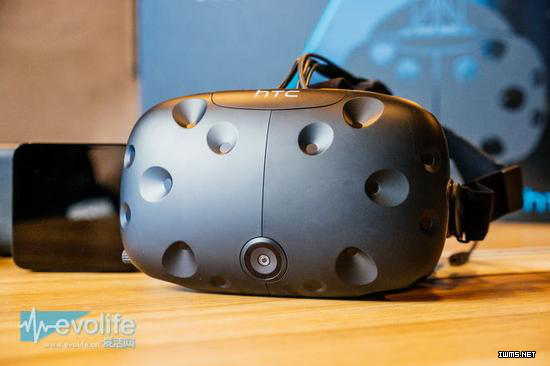 HTC VIVE開(kāi)箱圖賞 是時(shí)候打開(kāi)VR的新世界大門了
