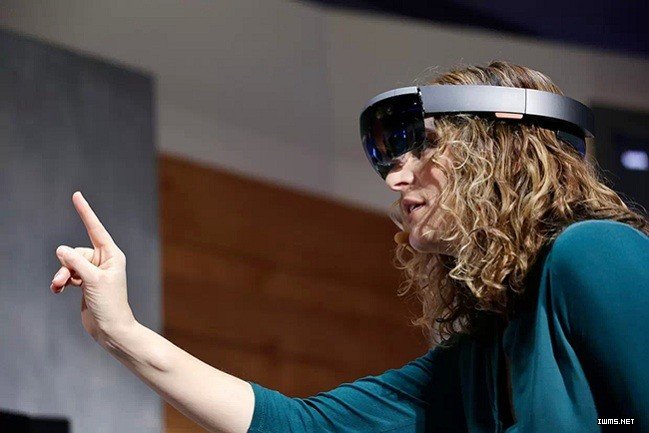 2016年能最值得期待7大高科技 HoloLens全息眼鏡排第一