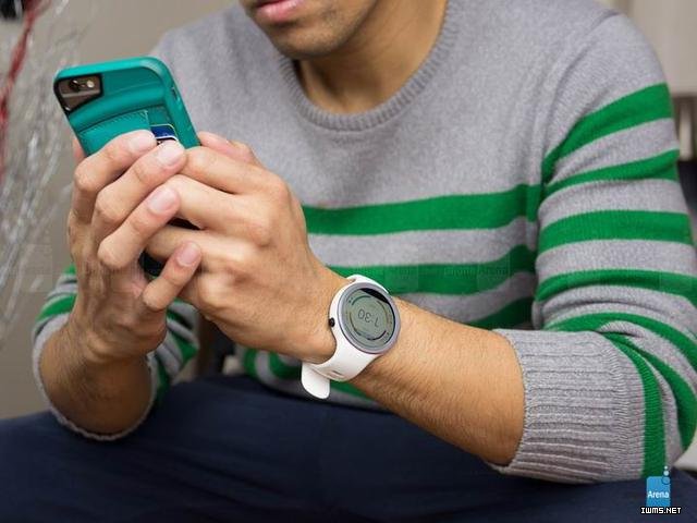 為運動而生！Moto 360 Sport智能手表實物上手評測