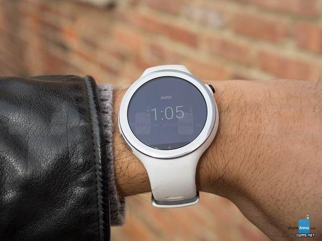 為運動而生！Moto 360 Sport智能手表實物上手評測