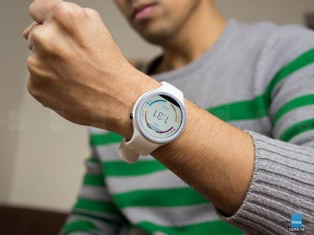 為運動而生！Moto 360 Sport智能手表實物上手評測