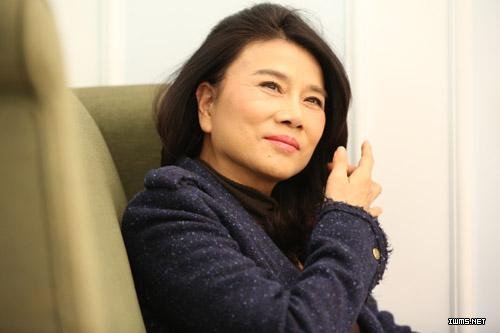 董明珠回應(yīng)與雷軍10億賭約 最后輸?shù)囊欢ㄊ撬? width=