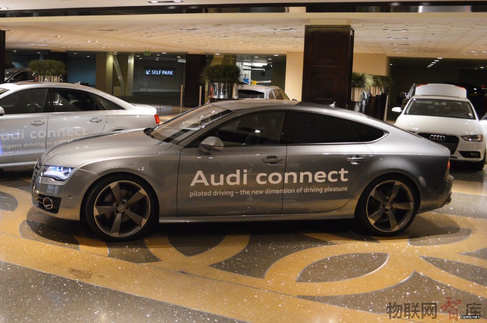 audi-traffic-jam-assistant-00-1.jpg