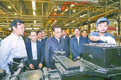 李克強:中國制造2025需要大馬力發(fā)動機