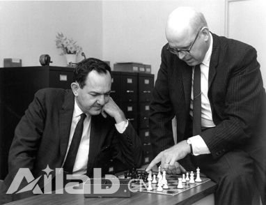 從馬文·明斯基到AlphaGo，人工智能走過(guò)了怎樣的70年？