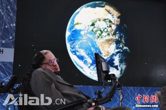 霍金警告人工智能危險(xiǎn)性 稱其若失控很難被阻止