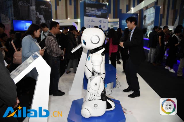 人工智能啥時(shí)跟人類搶工作？2030年！